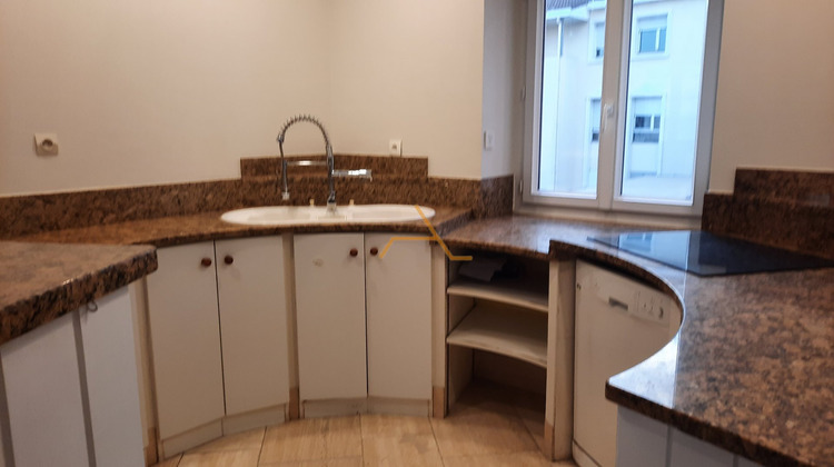 Ma-Cabane - Location Appartement MONTELIMAR, 96 m²