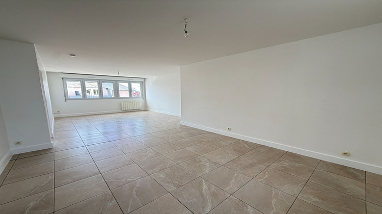 Ma-Cabane - Location Appartement MONTFORT-SUR-MEU, 58 m²