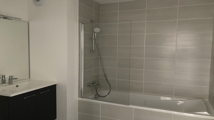 Ma-Cabane - Location Appartement MONTFORT-SUR-MEU, 65 m²