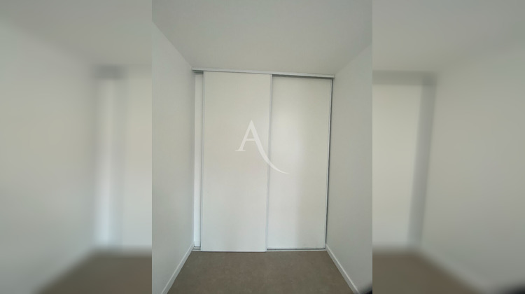 Ma-Cabane - Location Appartement MONTGERON, 31 m²