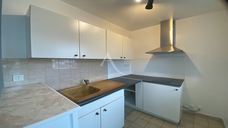 Ma-Cabane - Location Appartement MONTGERON, 31 m²