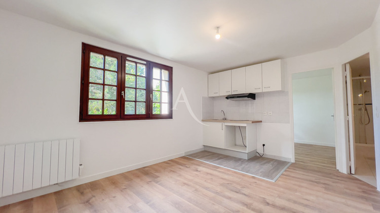 Ma-Cabane - Location Appartement MONTGERON, 27 m²