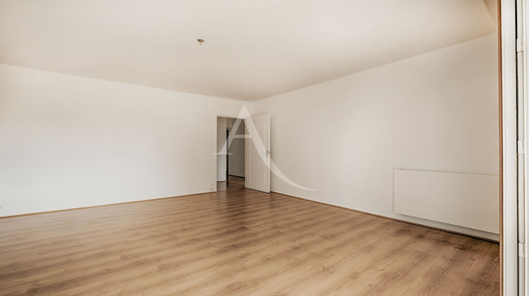 Ma-Cabane - Location Appartement MONTGERON, 66 m²