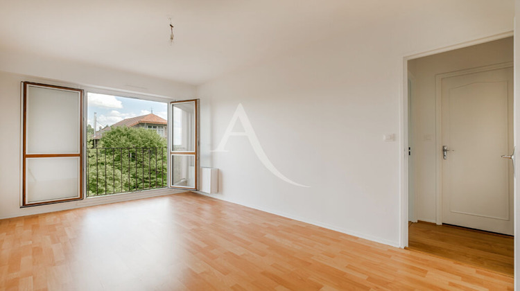 Ma-Cabane - Location Appartement MONTGERON, 66 m²