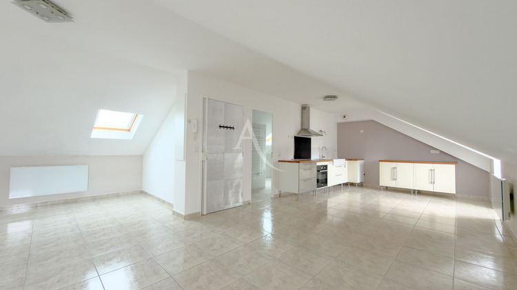 Ma-Cabane - Location Appartement MONTGERON, 51 m²
