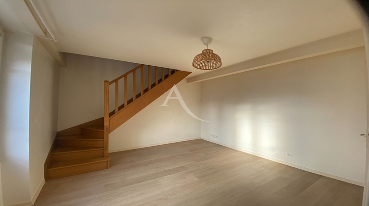 Ma-Cabane - Location Appartement MONTGERON, 35 m²