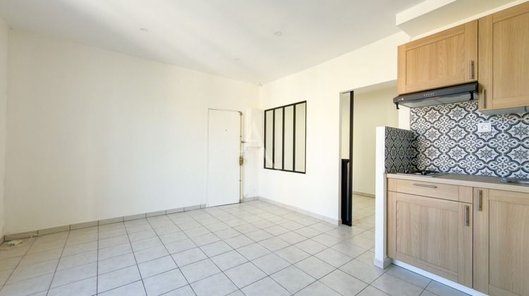 Ma-Cabane - Location Appartement MONTGERON, 26 m²