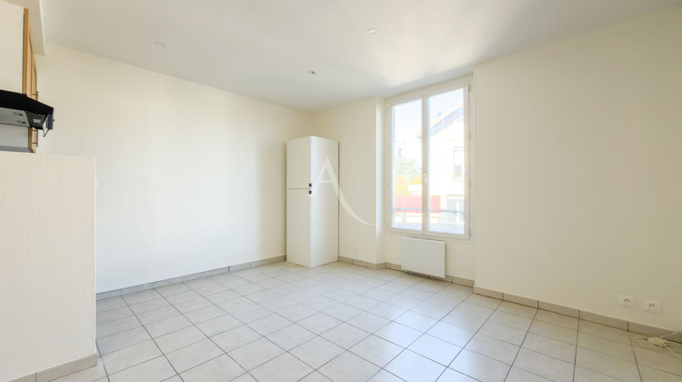 Ma-Cabane - Location Appartement MONTGERON, 26 m²