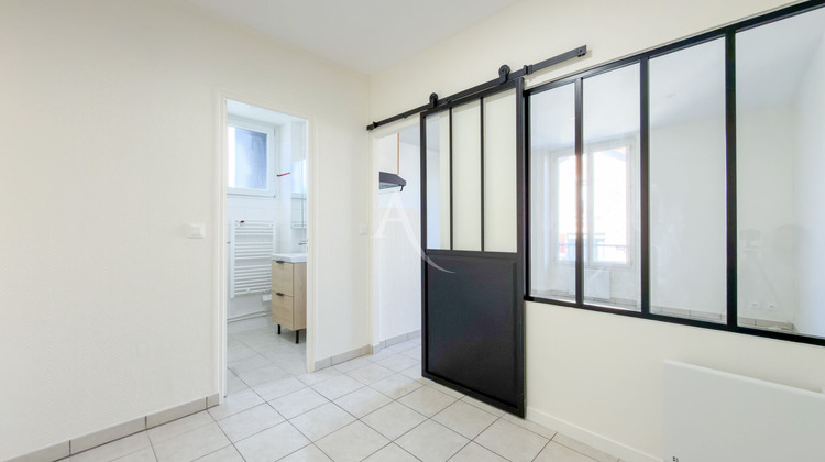 Ma-Cabane - Location Appartement MONTGERON, 26 m²