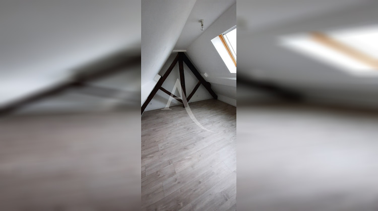 Ma-Cabane - Location Appartement MONTGERON, 27 m²