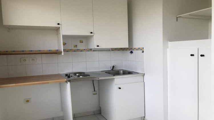 Ma-Cabane - Location Appartement MONTIGNY-LE-BRETONNEUX, 25 m²