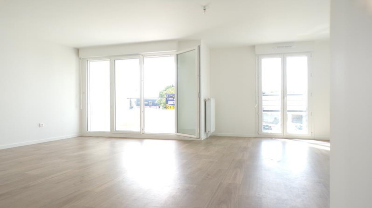 Ma-Cabane - Location Appartement MONTIGNY-LE-BRETONNEUX, 52 m²
