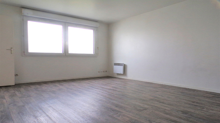 Ma-Cabane - Location Appartement MONTIGNY-LE-BRETONNEUX, 29 m²
