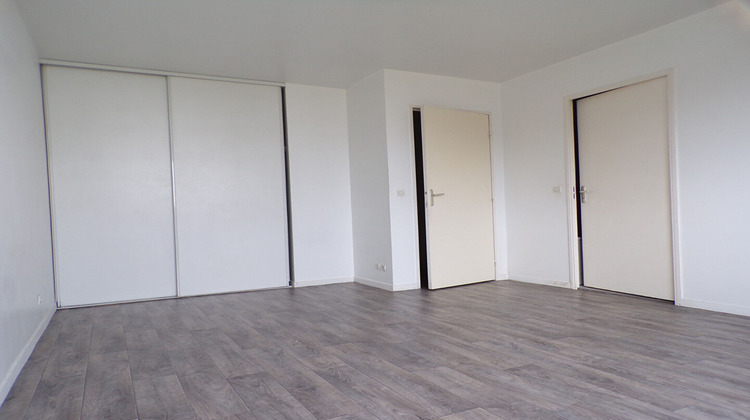 Ma-Cabane - Location Appartement MONTIGNY-LE-BRETONNEUX, 29 m²