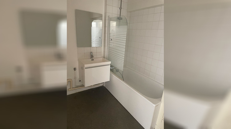 Ma-Cabane - Location Appartement MONTIVILLIERS, 103 m²