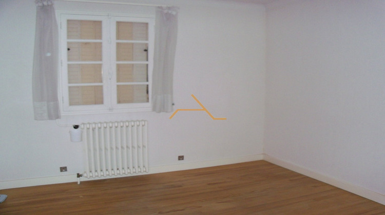 Ma-Cabane - Location Appartement MONTJOUX, 130 m²
