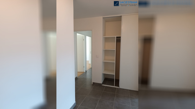 Ma-Cabane - Location Appartement MONTLIGNON, 67 m²