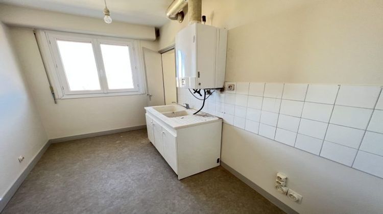 Ma-Cabane - Location Appartement Montluçon, 65 m²