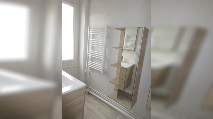 Ma-Cabane - Location Appartement MONTLUCON, 87 m²