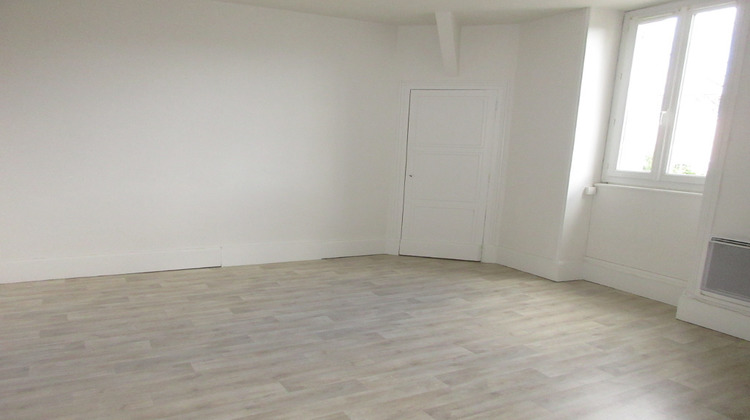 Ma-Cabane - Location Appartement MONTLUCON, 87 m²