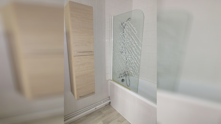 Ma-Cabane - Location Appartement MONTLUCON, 87 m²