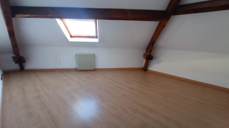 Ma-Cabane - Location Appartement MONTLUCON, 180 m²