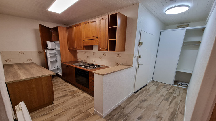 Ma-Cabane - Location Appartement MONTREAL-LA-CLUSE, 41 m²