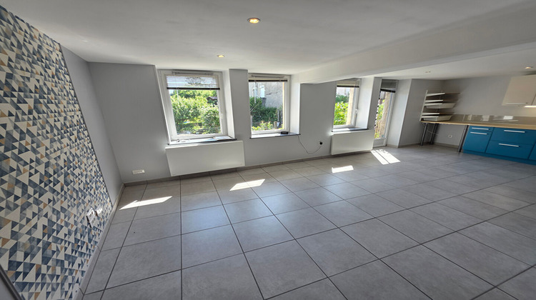 Ma-Cabane - Location Appartement MONTREAL-LA-CLUSE, 73 m²