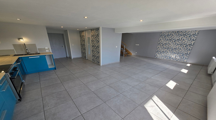 Ma-Cabane - Location Appartement MONTREAL-LA-CLUSE, 73 m²