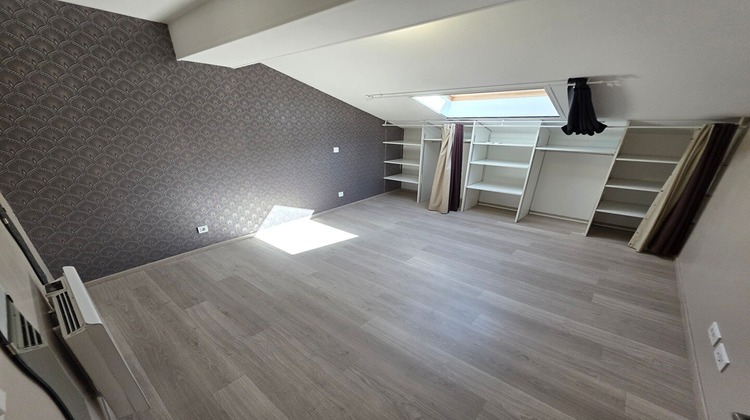 Ma-Cabane - Location Appartement MONTREAL-LA-CLUSE, 73 m²