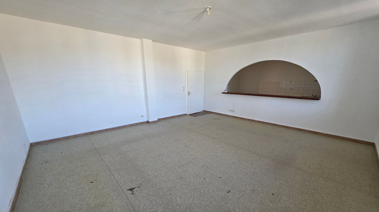 Ma-Cabane - Location Appartement MONTREAL-LA-CLUSE, 77 m²