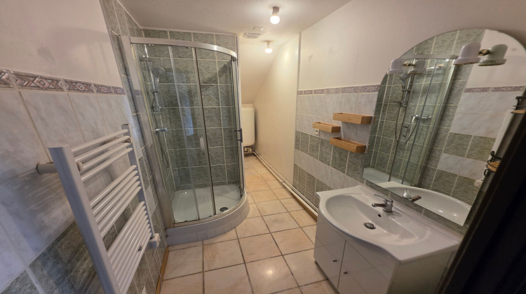 Ma-Cabane - Location Appartement MONTREAL-LA-CLUSE, 48 m²