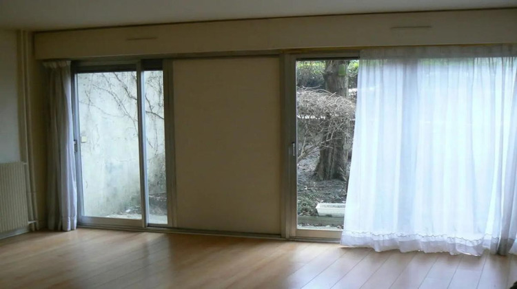 Ma-Cabane - Location Appartement MONTREUIL, 990 m²