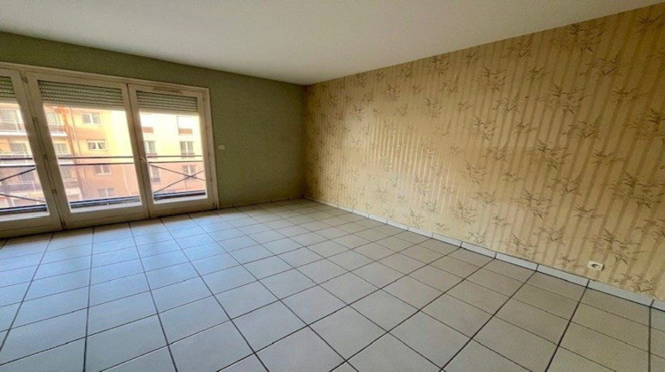 Ma-Cabane - Location Appartement Montrond-les-Bains, 74 m²