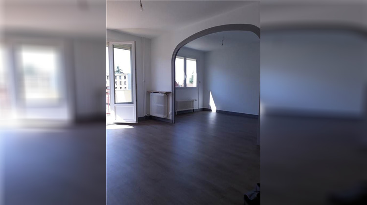 Ma-Cabane - Location Appartement MONTROND-LES-BAINS, 57 m²