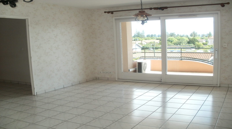 Ma-Cabane - Location Appartement Montrond-les-Bains, 63 m²