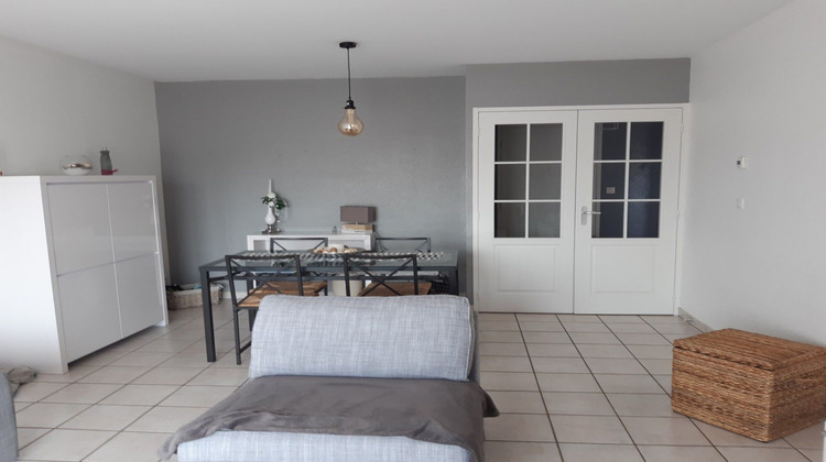 Ma-Cabane - Location Appartement Montrond-les-bains, 80 m²