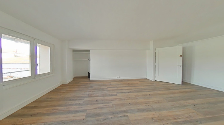 Ma-Cabane - Location Appartement Montrond-les-Bains, 49 m²