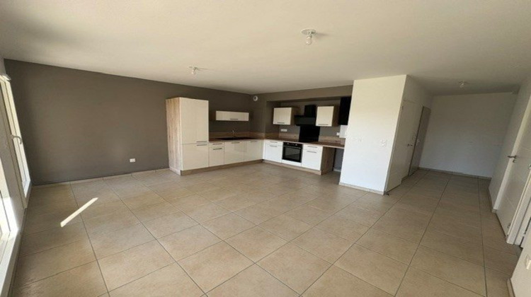 Ma-Cabane - Location Appartement Montrond-les-Bains, 53 m²