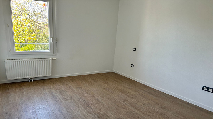Ma-Cabane - Location Appartement MONTUSSAN, 61 m²