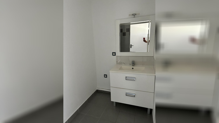 Ma-Cabane - Location Appartement MONTUSSAN, 61 m²