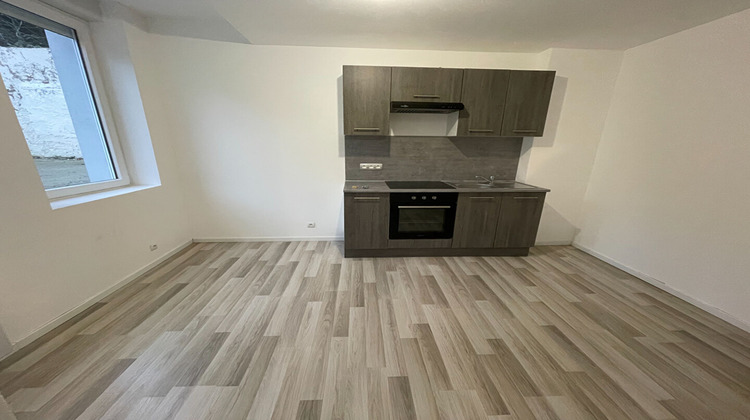 Ma-Cabane - Location Appartement MORHANGE, 61 m²