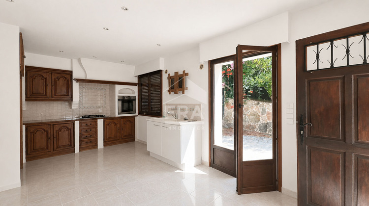 Ma-Cabane - Location Appartement MOUGINS, 80 m²