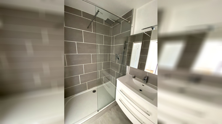 Ma-Cabane - Location Appartement MOULINS, 66 m²