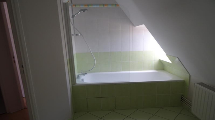 Ma-Cabane - Location Appartement MOULINS, 30 m²