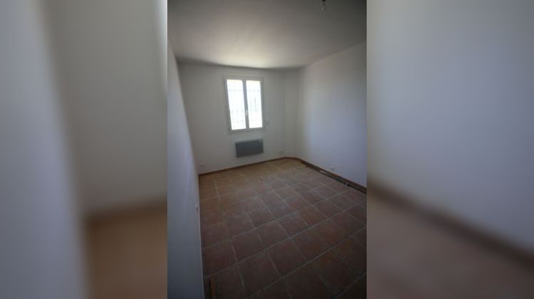 Ma-Cabane - Location Appartement MOURIES, 65 m²