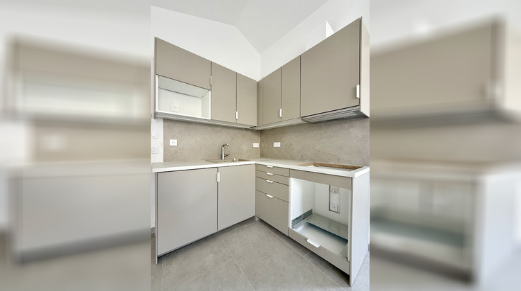 Ma-Cabane - Location Appartement MOURIES, 28 m²
