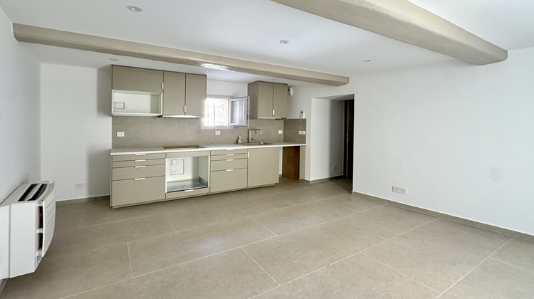 Ma-Cabane - Location Appartement MOURIES, 32 m²