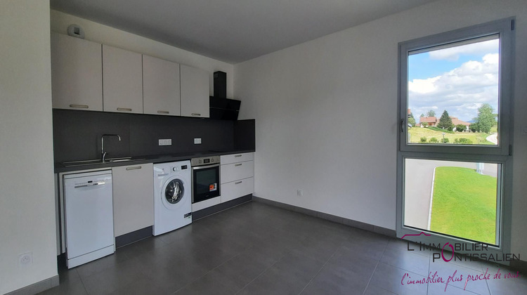 Ma-Cabane - Location Appartement Mouthe, 65 m²