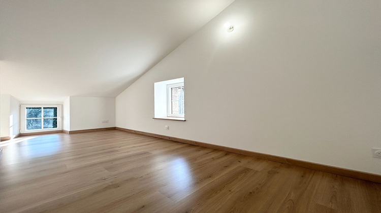 Ma-Cabane - Location Appartement MOUZON, 31 m²